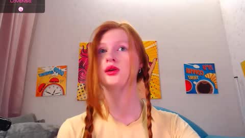 lux_angel online show from October 27, 11:52 pm