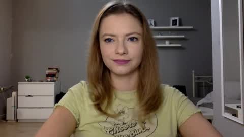 Snapshot of lux_millie chatting on October 8, 9:12 pm Millie online show from October 8, 9:12 pm