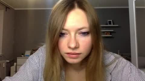 Snapshot of lux_millie chatting on February 3, 10:15 pm Millie online show from February 3, 10:15 pm