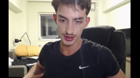 Snapshot of luxangel_xxx chatting on October 31, 6:20 pm luxangel_xxx online show from October 31, 6:20 pm