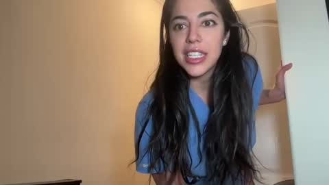 luxcher22 online show from January 4, 3:18 am