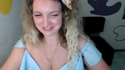 Donna online show from July 4, 1:01 am
