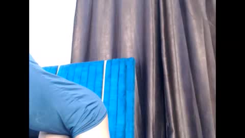 Snapshot of luxe_glow chatting on May 31, 7:59 pm Luxe glow online show from May 31, 7:59 pm