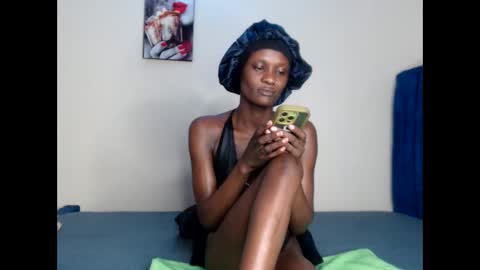 Snapshot of luxe_glow chatting on June 7, 6:00 pm Luxe glow online show from June 7, 6:00 pm