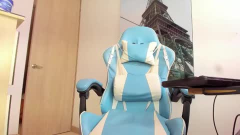 Snapshot of luxela777 chatting on February 18, 4:03 pm SOFFSOTO777 online show from February 18, 4:03 pm