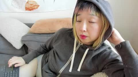 Snapshot of luxgray chatting on February 26, 7:38 pm LuxGray online show from February 26, 7:38 pm