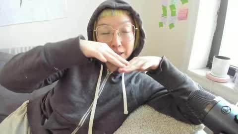 LuxGray online show from March 29, 4:18 pm