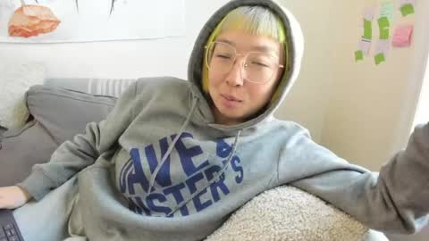 LuxGray online show from April 12, 5:18 pm