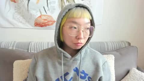 LuxGray online show from April 13, 7:30 pm