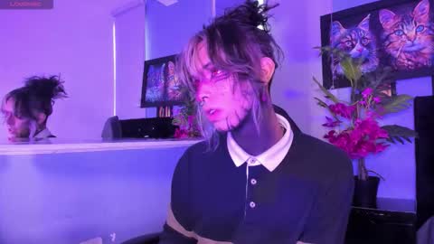 Snapshot of luxiel_ chatting on November 19, 8:53 pm Luxiel 3 online show from November 19, 8:53 pm