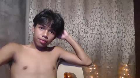 Snapshot of luxirfy_xx chatting on October 24, 3:14 am luxirfy online show from October 24, 3:14 am