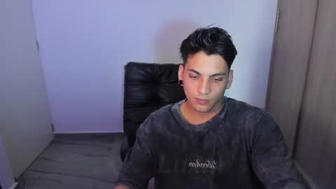 Snapshot of luxrx chatting on June 29, 5:57 pm luxrx online show from June 29, 5:57 pm