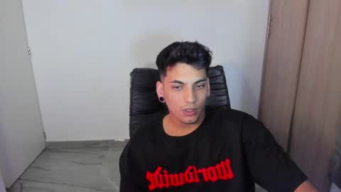 Snapshot of luxrx chatting on July 8, 6:56 pm luxrx online show from July 8, 6:56 pm