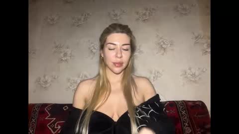 LuxSonyaStar online show from December 19, 2:02 pm