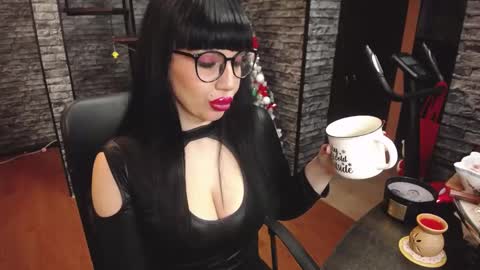 Spoiled dominant mindfucker mistress MakeupartistNail ArtistFitness and Yoga lover online show from December 6, 6:28 pm