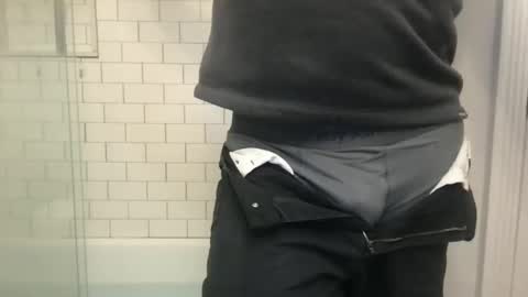 lvguynextdoor440656 online show from February 26, 1:48 am