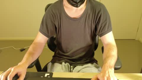 Snapshot of lxgxnd99 chatting on May 23, 1:48 pm lxgxnd99 online show from May 23, 1:48 pm