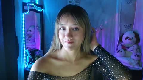 Call me Lia  online show from September 24, 9:51 pm