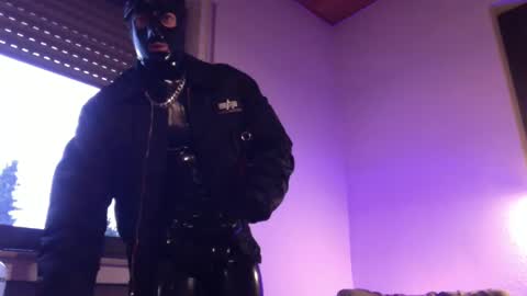 Snapshot of lycas30 chatting on January 2, 8:39 am lycas30 online show from January 2, 8:39 am