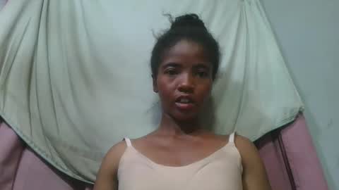 lydie856696 online show from May 10, 7:30 pm