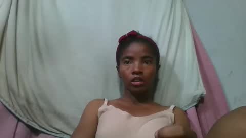lydie856696 online show from May 12, 4:15 pm