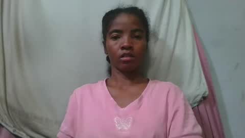 lydie856696 online show from May 21, 8:05 pm
