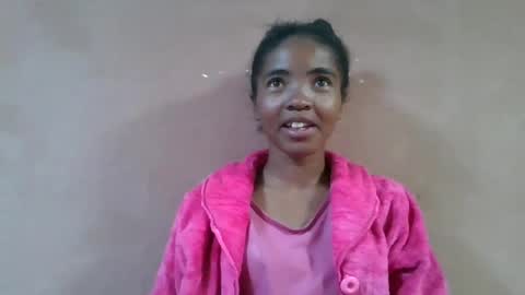 lydie856696 online show from July 7, 5:21 am