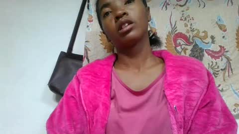 lydie856696 online show from July 10, 3:33 am