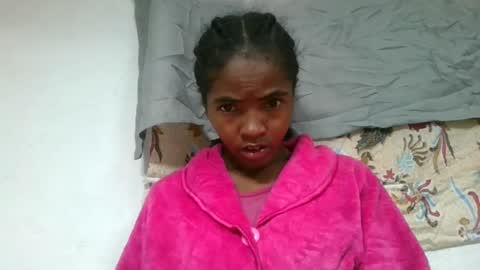 lydie856696 online show from July 13, 5:32 am