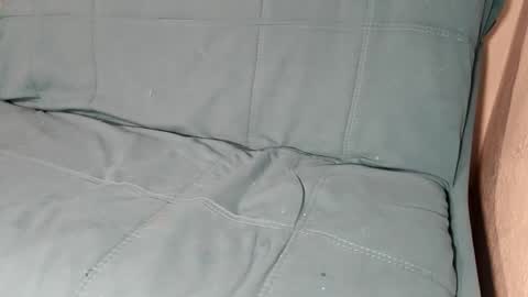 zzz online show from February 7, 9:40 pm