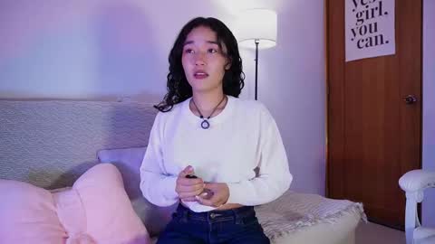 Lyhana Lee online show from November 14, 6:39 pm