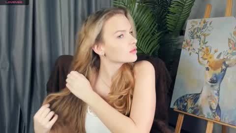 simply Eliza  online show from November 9, 7:06 am