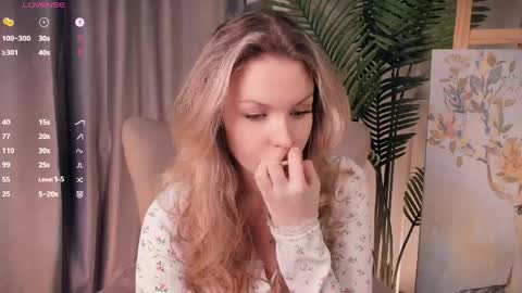 simply Eliza  online show from April 19, 12:26 pm