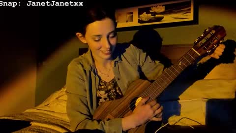 Snapshot of lylacdoll chatting on January 13, 2:39 am LylacDoll online show from January 13, 2:39 am