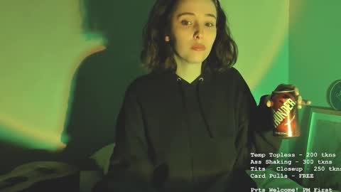 Snapshot of lylacdoll chatting on February 11, 3:00 am LylacDoll online show from February 11, 3:00 am