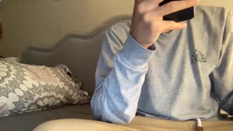 Snapshot of lylajades chatting on January 15, 7:12 pm Olivia online show from January 15, 7:12 pm