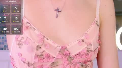 Lyly   online show from April 18, 7:23 am