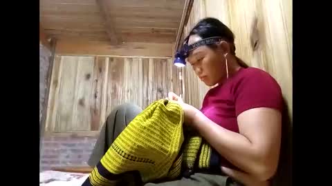 lyn_eva online show from May 23, 4:18 am