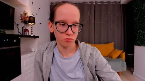 Sara online show from February 9, 1:22 am