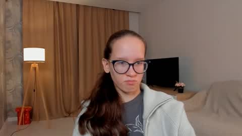 Sara online show from September 13, 4:29 pm