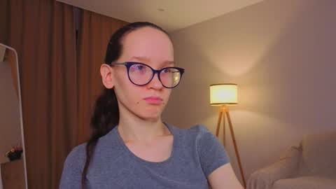 Sara online show from March 22, 4:10 pm