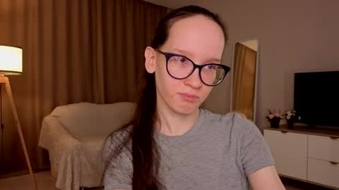 Sara online show from April 13, 4:12 pm