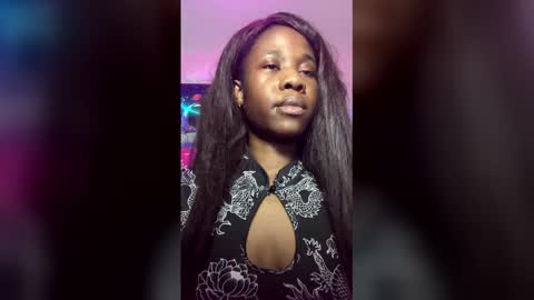 lynflowers online show from December 13, 8:36 pm