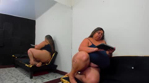 Lynn jonnes online show from November 26, 3:51 am