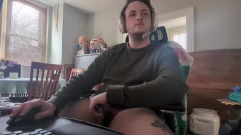 Snapshot of lyntronix chatting on February 22, 6:28 pm J online show from February 22, 6:28 pm