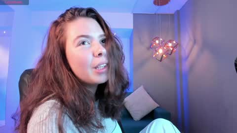 Snapshot of lyssa_muller chatting on February 6, 1:32 pm Lyssa Everyday From 0700 to 1630 Col Time online show from February 6, 1:32 pm