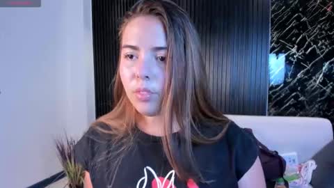 Snapshot of lyssa_muller chatting on December 22, 3:42 pm Lyssa Everyday From 0700 to 1630 Col Time online show from December 22, 3:42 pm