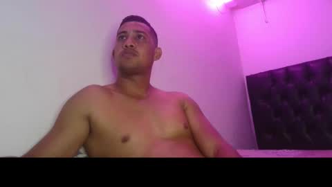 Snapshot of m1_manga chatting on February 5, 5:23 am m1_manga online show from February 5, 5:23 am