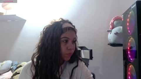 mila online show from May 24, 7:24 am