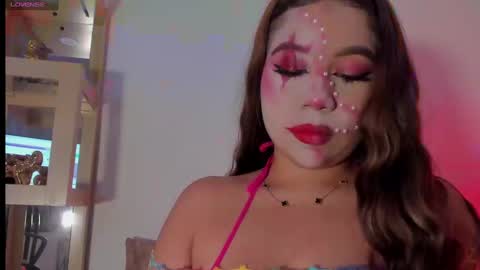 Snapshot of m1lk_choc chatting on October 16, 11:50 pm Mila online show from October 16, 11:50 pm